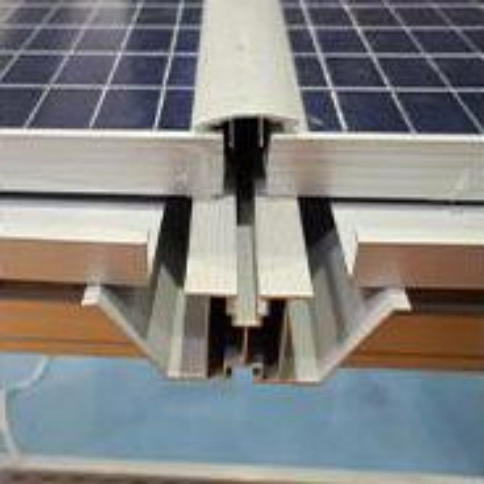 鋅鋁鎂光伏支架