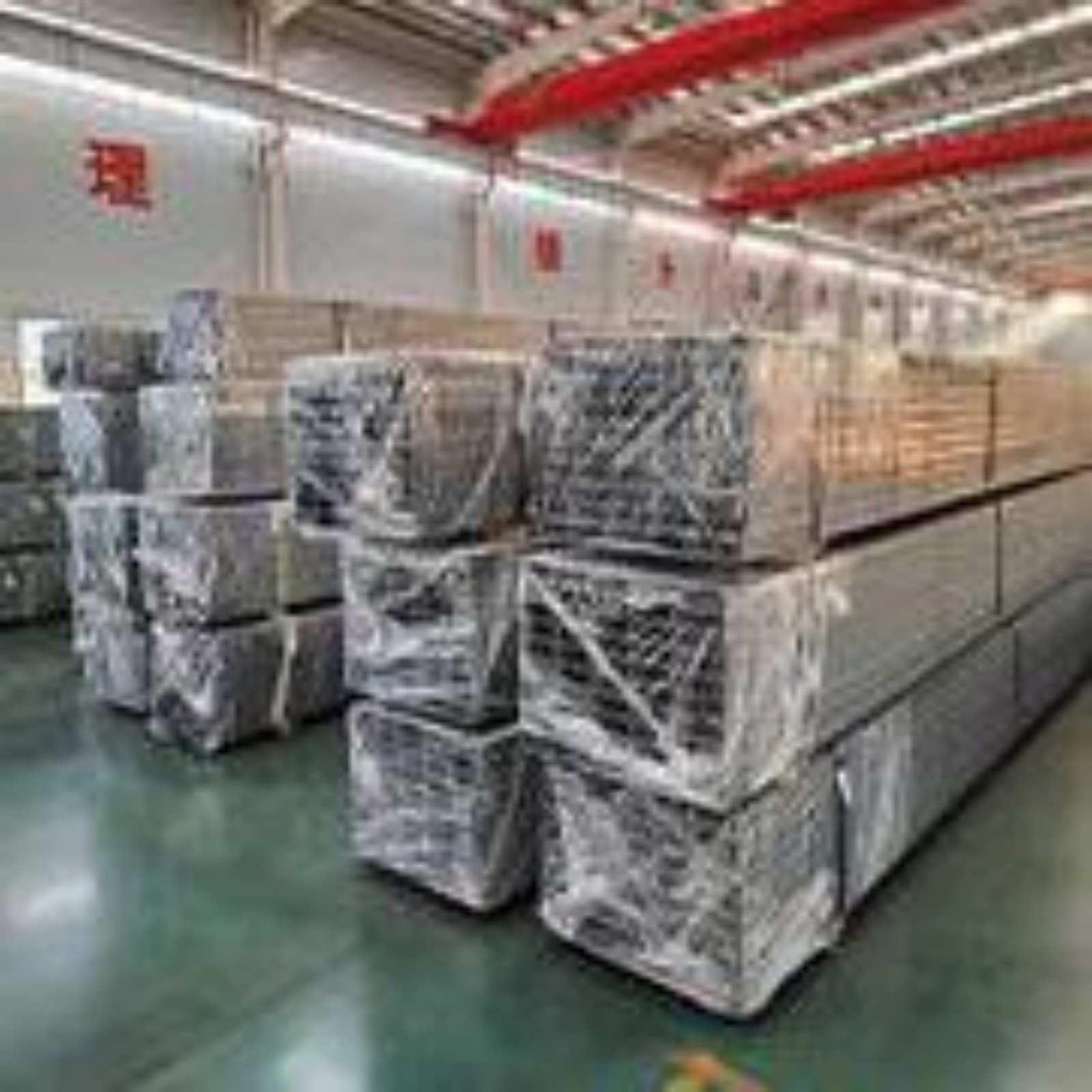 鋅鋁鎂光伏支架